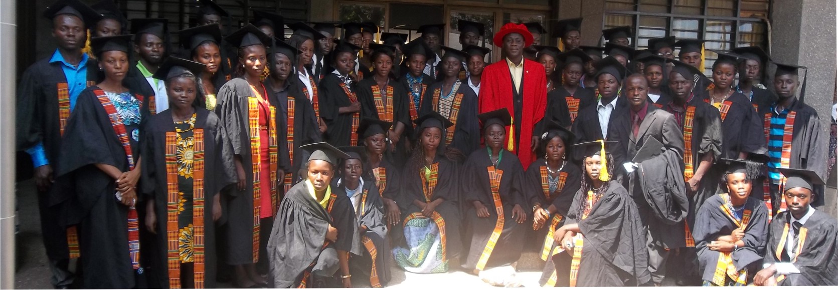 CEDiS College nursing students